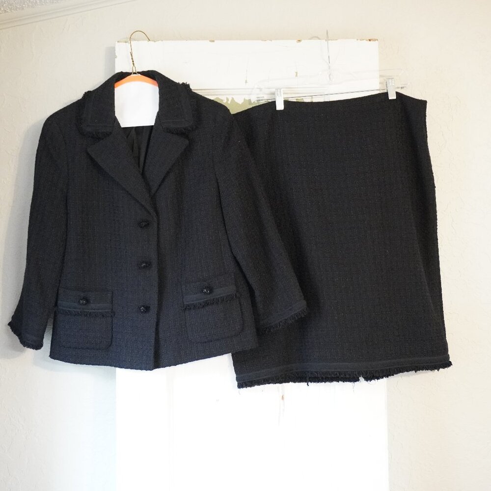 Talbots Black Formal Skirt Suit Set (Jacket 14 / Skirt‎ 16)